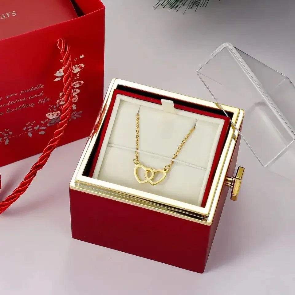 osa Eterna Girevole con Collana a Doppio Cuore – Scatola Regalo Romantica 🌹❤️